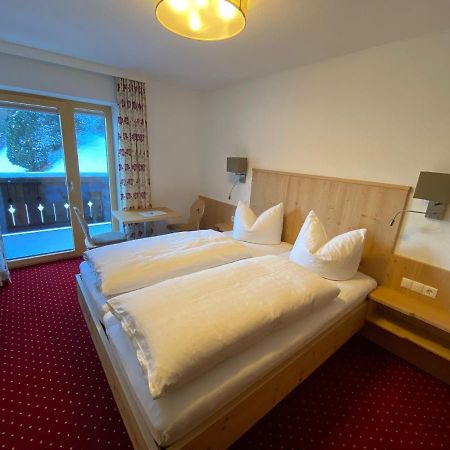 Pension Kandaharblick Pettneu am Arlberg Bagian luar foto