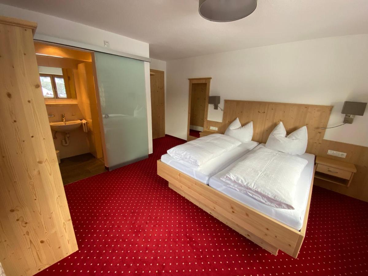 Pension Kandaharblick Pettneu am Arlberg Bagian luar foto