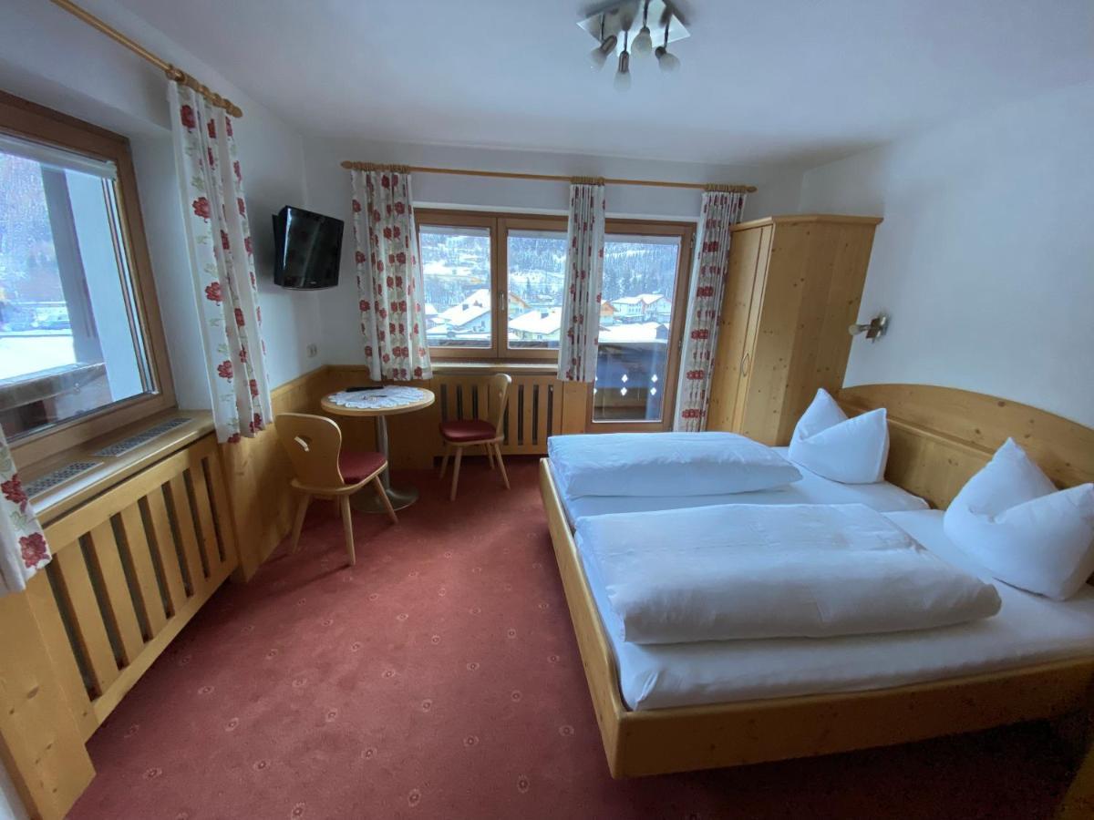 Pension Kandaharblick Pettneu am Arlberg Bagian luar foto